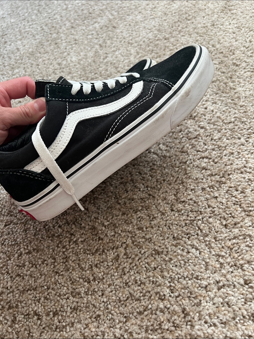 Vans Classic Black and White shoes - Picture 6 of 8